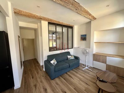 /international/fr/aix-en-provence-provence-alpes-cote-d-azur-310109126885/