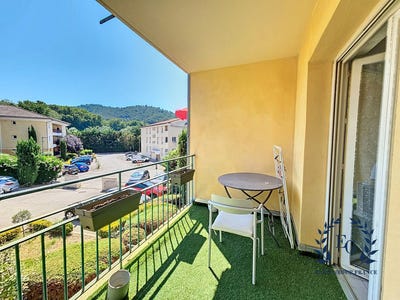 /international/fr/la-destrousse-provence-alpes-cote-d-azur-310108104323/
