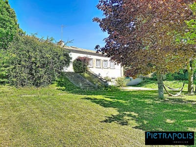 /international/fr/la-chapelle-de-guinchay-burgundy-310107709878/