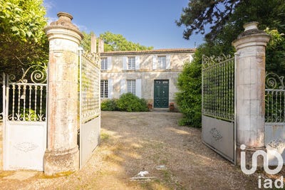 /international/fr/pessines-charente-310098796225/