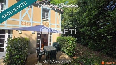/international/fr/monflanquin-aquitaine-310107838621/