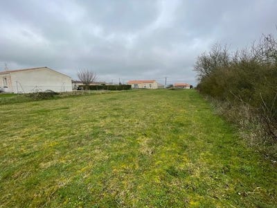 /international/fr/arces-charente-310107887557/