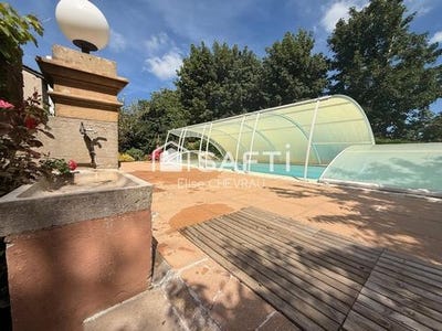 /international/fr/charnay-les-macon-burgundy-310108812308/