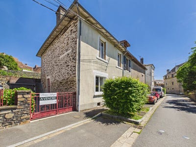 /international/fr/jumilhac-le-grand-aquitaine-310108131080/