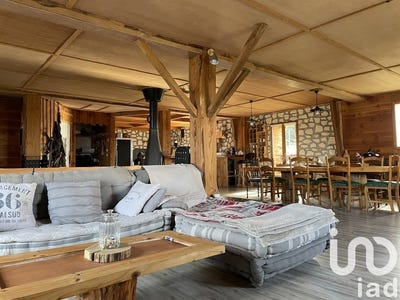 /international/fr/condat-sur-ganaveix-limousin-310099342631/?lang=en