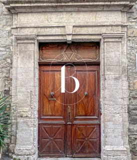 /international/fr/villeneuve-de-berg-rhone-310100521593/?lang=en