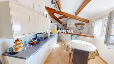 /international/fr/greasque-provence-alpes-cote-d-azur-310107222434/