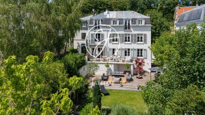 /international/fr/ville-d-avray-ile-de-france-310110072611/