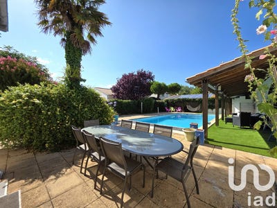 /international/fr/fouras-charente-310100988830/