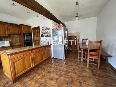 /international/fr/clermont-picardie-310102569333/