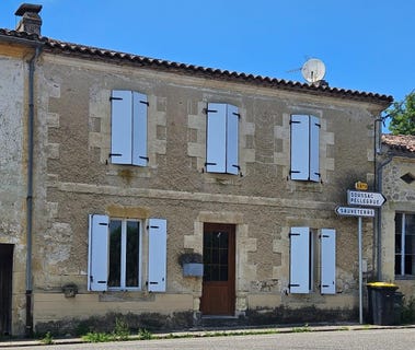 /international/fr/sauveterre-de-guyenne-aquitaine-310108524453/