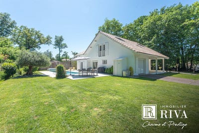/international/fr/fargues-saint-hilaire-aquitaine-310099628042/