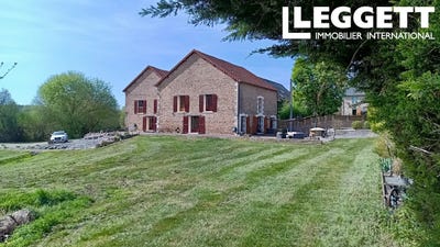 /international/fr/arnac-la-poste-limousin-310107492113/