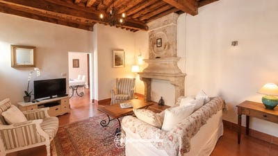/international/fr/uzes-languedoc-roussillon-310108633355/