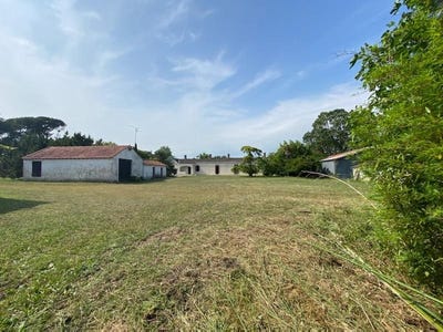 /international/fr/saint-hilaire-de-riez-pays-de-la-loire-310100793848/