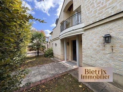 /international/fr/l-isle-adam-ile-de-france-310108623912/