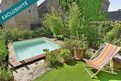 /international/fr/junas-languedoc-roussillon-310105073344/
