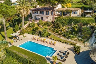 /international/fr/saint-paul-de-vence-exceptional-estate-with-panoramic-sea-views-swimming-pool-and-tennis-court-saint-paul-de-vence-alpes-maritimes-france-saint-paul-de-vence-la-basse-normandie-310108597037/