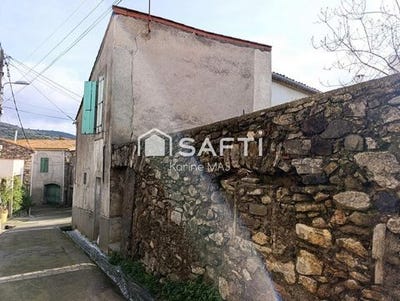 /international/fr/cascastel-des-corbieres-languedoc-roussillon-310106335206/