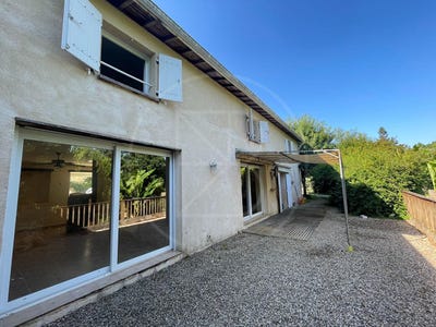 /international/fr/sauveterre-de-guyenne-aquitaine-310100915235/?lang=zh-cn