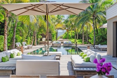 /international/fr/baie-des-flamands-saint-barthelemy-97133-saint-barthelemy-la-basse-normandie-310105738369/