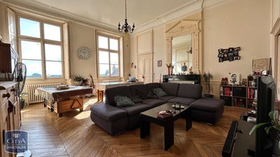 /international/fr/tournus-burgundy-310102747926/