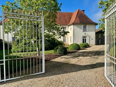 /international/fr/la-chapelle-montbrandeix-limousin-310099184073/?lang=es