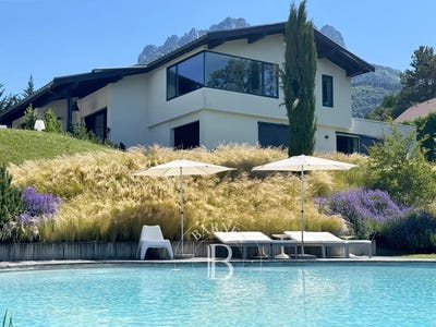 /international/fr/menthon-saint-bernard-rhone-310108895385/?lang=de