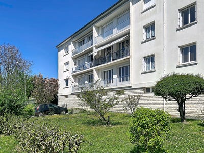/international/fr/angouleme-charente-310107599677/