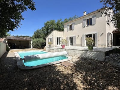/international/fr/cabrieres-d-avignon-provence-alpes-cote-d-azur-310100296033/?lang=zh-tw