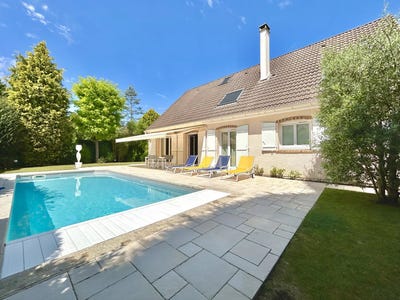 /international/fr/noisy-le-roi-ile-de-france-310100493827/