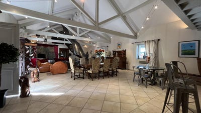 /international/fr/autun-burgundy-310098744805/