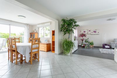 /international/fr/mesanger-pays-de-la-loire-310108047218/