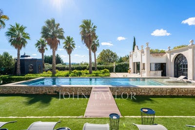 /international/fr/aix-en-provence-provence-alpes-cote-d-azur-310101947286/