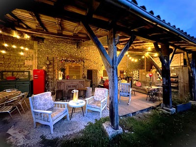 /international/fr/montmoreau-charente-310108483310/