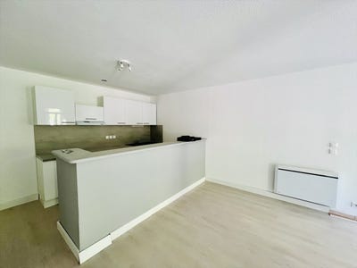 /international/fr/lamalou-les-bains-languedoc-roussillon-310098740347/
