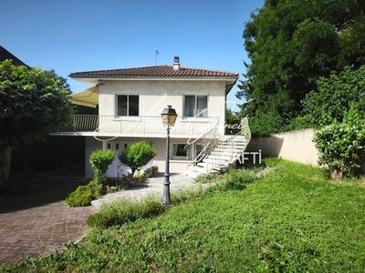 /international/fr/poitiers-charente-310108595777/