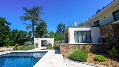 /international/fr/charbonnieres-les-bains-rhone-310101284029/?lang=en