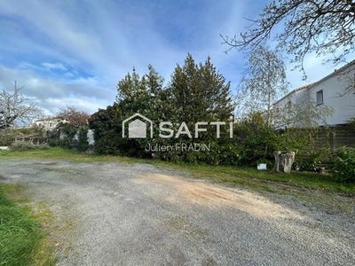 /international/fr/saint-julien-de-concelles-pays-de-la-loire-310102672754/