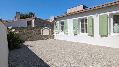 /international/fr/loix-charente-310107621889/