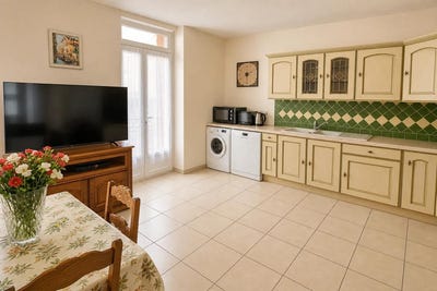 /international/fr/lezignan-corbieres-languedoc-roussillon-310107970267/