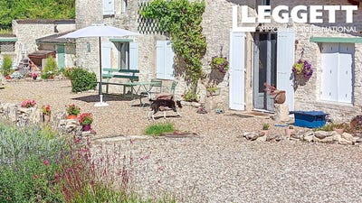 /international/fr/chize-charente-310107361761/