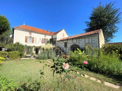 /international/fr/frayssinet-le-gelat-midi-pyrenees-310107979471/