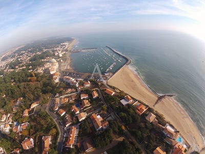 /international/fr/jard-sur-mer-pays-de-la-loire-310104472585/