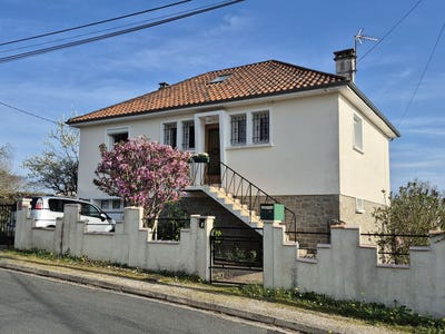 /international/fr/nontron-aquitaine-310106826892/