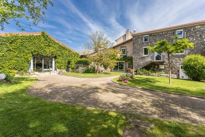 /international/fr/saint-beauzire-auvergne-310108526978/