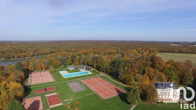 /international/fr/savigny-sur-clairis-burgundy-310101043143/