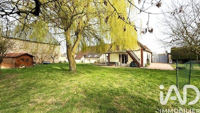 /international/fr/la-bourdiniere-saint-loup-centre-val-de-loire-310106400129/
