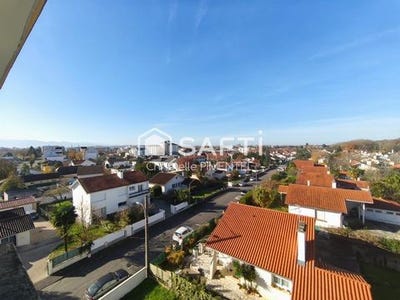/international/fr/pau-aquitaine-120097028518/