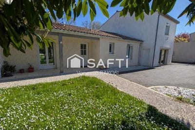 /international/fr/la-vergne-charente-310106548426/
